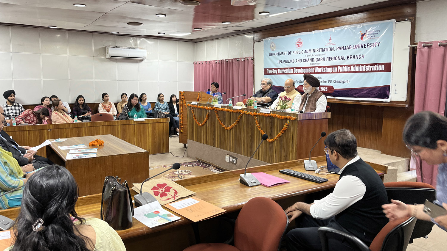 ਪੰਜਾਬ ਯੂਨੀਵਰਸਿਟੀ ਦੇ ਲੋਕ ਪ੍ਰਸ਼ਾਸਨ ਵਿਭਾਗ ਨੇ NEP 2020 'ਤੇ ਪਾਠਕ੍ਰਮ ਵਿਕਾਸ ਵਰਕਸ਼ਾਪ ਦੀ ਮੇਜ਼ਬਾਨੀ ਕੀਤੀ